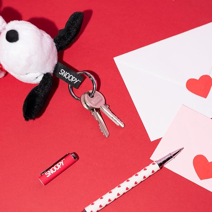 Erik Snoopy Love Season Keychain