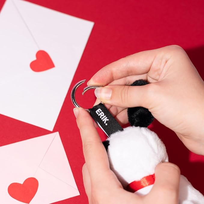 Erik Snoopy Love Season Keychain