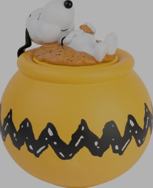Snoopy cookie jar
