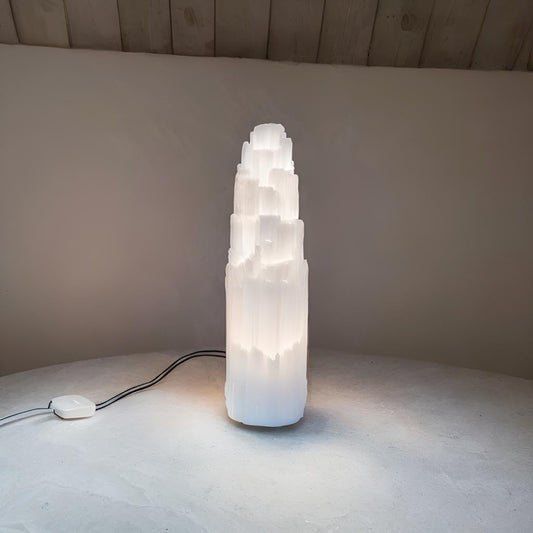 Selenite lamp